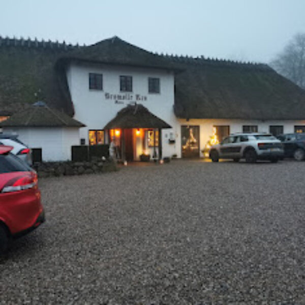 Fremme ved Bromølle kro